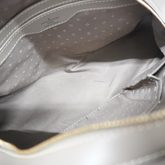 Auth Louis Vuitton Suhali Luradiu M95625 Women's Tote Bag Velone - Picture 4 of 11